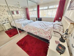 Braeside Close Great Sutton